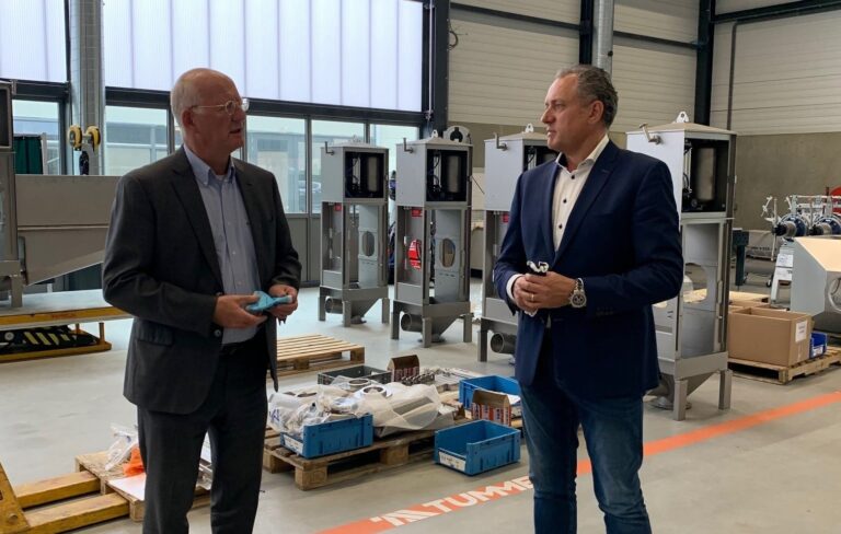 FME voorzitter verrast door innovatief familiebedrijf Tummers